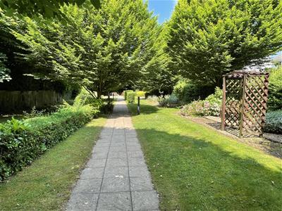 COMMUNAL GARDENS